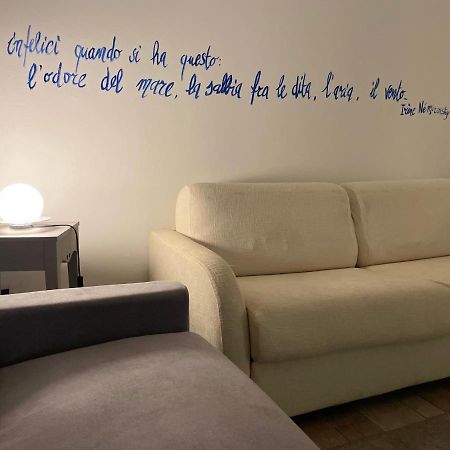 Splendida Taverna Dotata Di Tutti I Comfort A 500 Mt Dal Mare Marina Di Carrara Exteriör bild